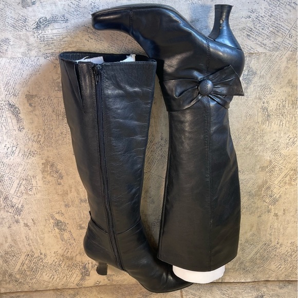 LOCALE soft black leather boots with a bow on the side - Picture 6 of 15